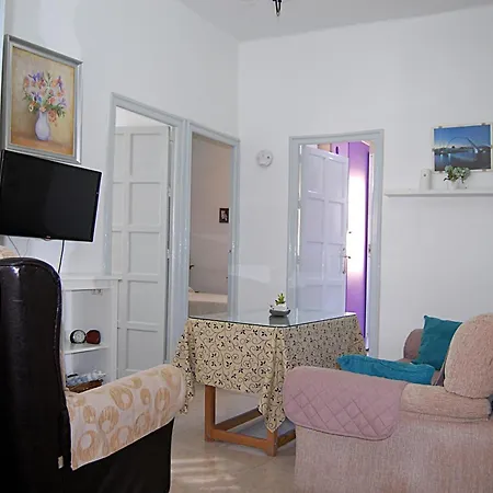 San Juan De Dios Apartment