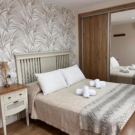 Homestay Orilla De Triana Seville