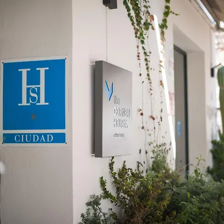 The Corner House 3* Sevilla