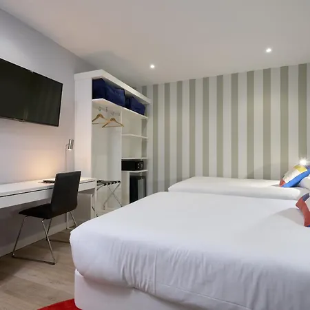Hotel Pasarela 4*
