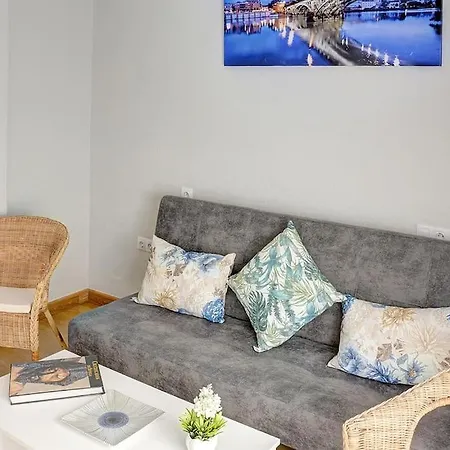 Familiar Pureza Apartment