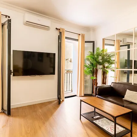 House Sevillana Parking Apartmán