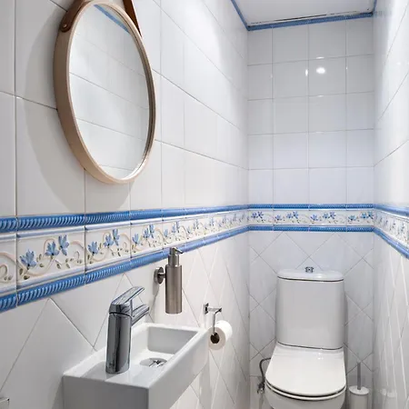 Alohamundi Albareda Apartment Seville
