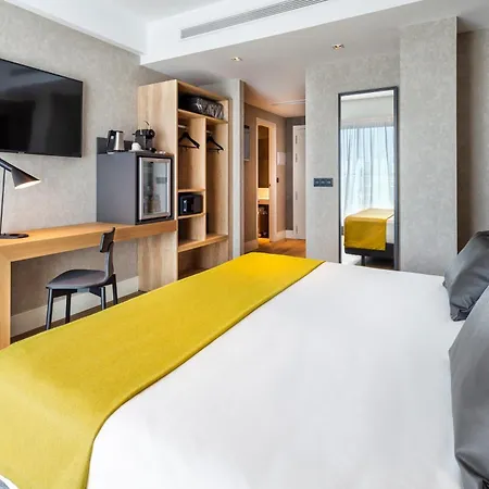 Hotel Catalonia Giralda