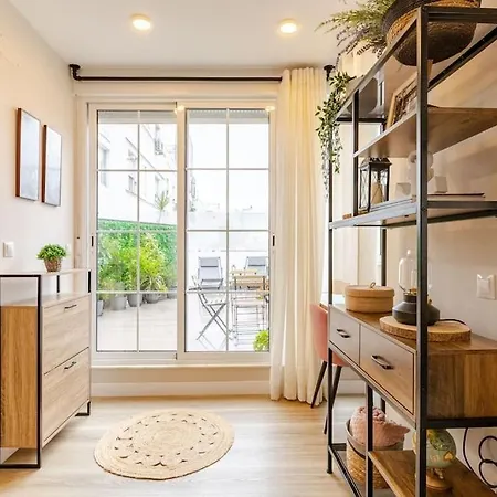 New! Cozy For Couples With Private Patio