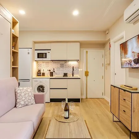 New! Cozy For Couples With Private Patio *