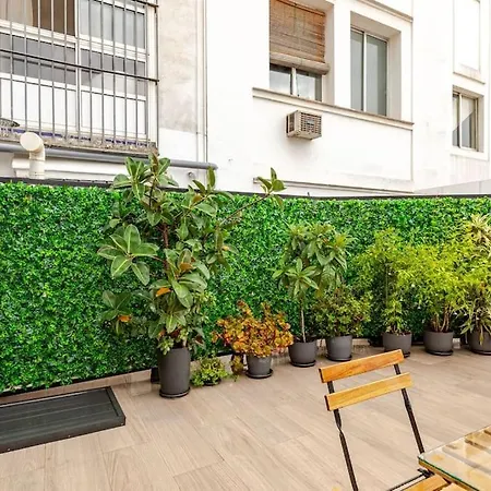 New! Cozy For Couples With Private Patio Seville