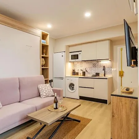 Apartment New! Cozy For Couples With Private Patio *