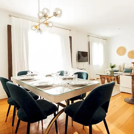 Minty 3bd - Triana Apartment