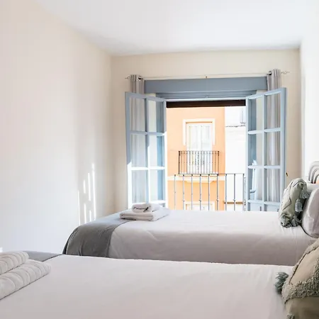 Sierpes 54, By Homing U Apartamento *