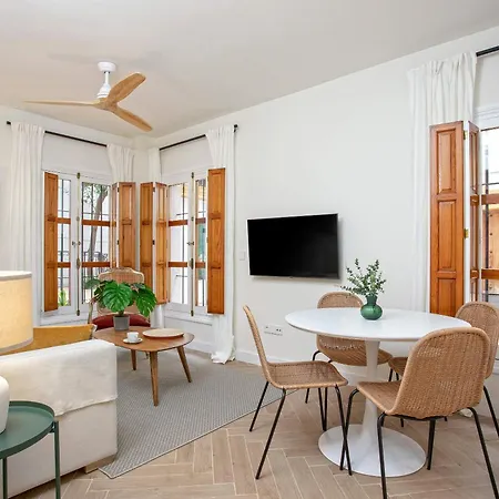 Genteel Plaza De Santa Cruz Apartamento