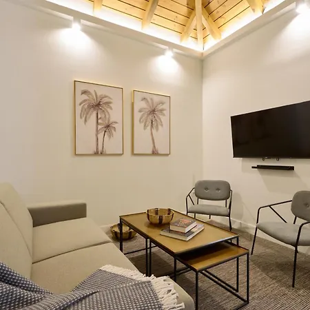Casa Pizarro, By Homing U Aparthotel *