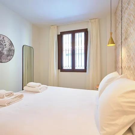 Aparthotel Casa Pizarro, By Homing U Seville
