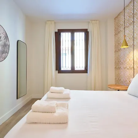Casa Pizarro, By Homing U * Seville