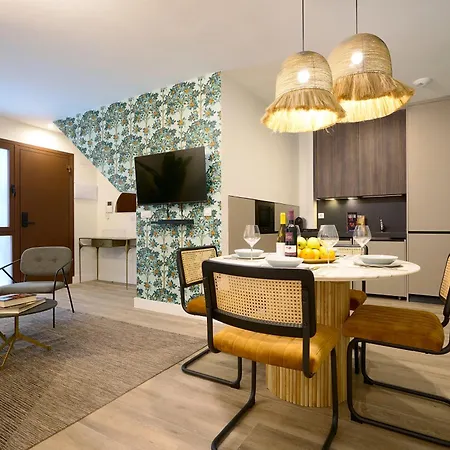 Aparthotel Casa Pizarro, By Homing U Seville