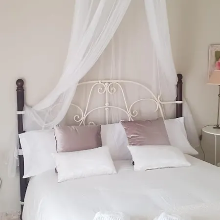 Alameda Center Apartment Seville