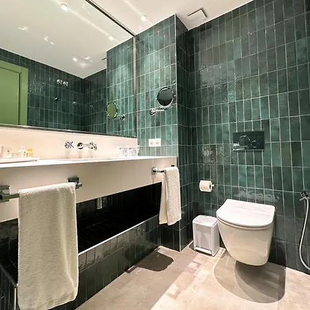 Ribera De Triana 4*