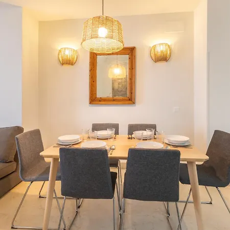 Tentudia Charming With Private Roof-top Or Patio In San Bernardo By Ocityzen סביליה
