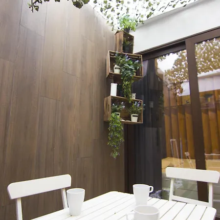Rentalsevilla Looks Pretty And Modern Apartamento *