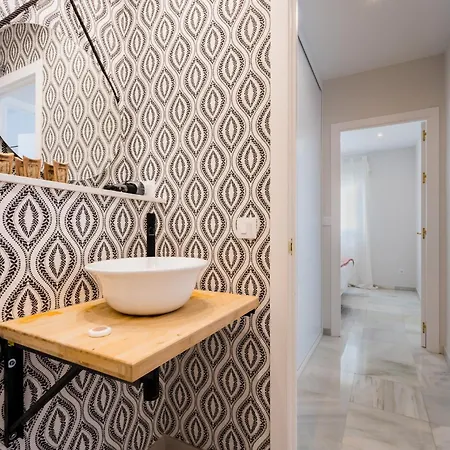 Reformed And Comfy- 2bd 2bth- Arenal * Seville