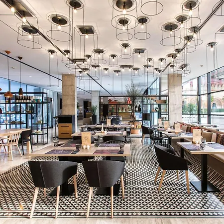 Otel Nh Plaza De Armas