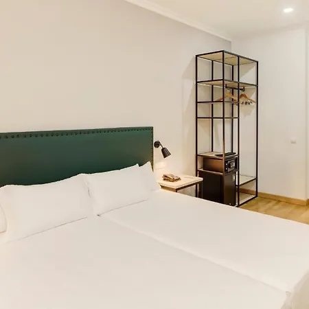 Hotel Sercotel Las Casas De Los Mercaderes 3*
