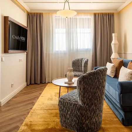 Hotel Ayre 5*