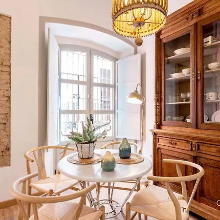 Apartment Genteel Argote De Molina Seville