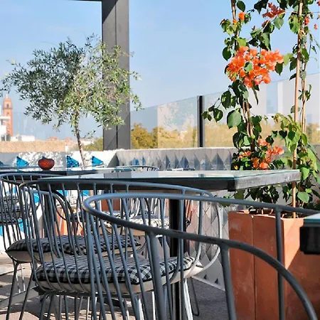 The Corner House 3* Sevilha