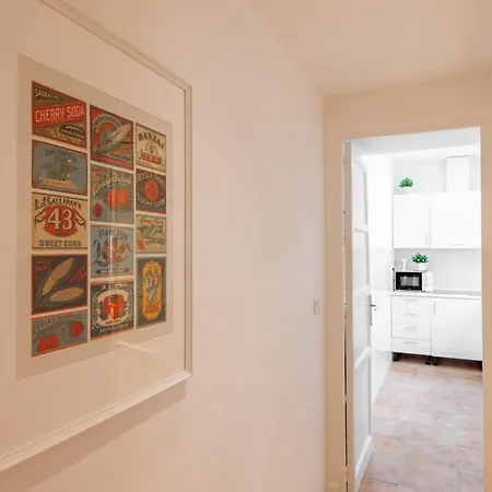 Apartamento 2 Bedroom Virgen De Begona Sevilla