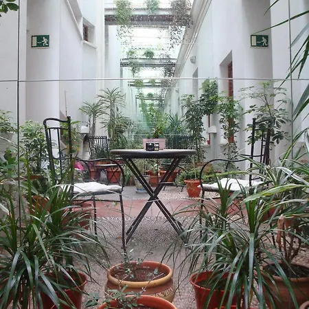 Puerta Carmona Guest house 2*