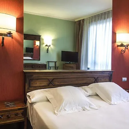 Zenit Hotel 4*