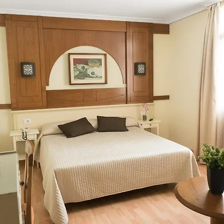 Hotel Pasarela 4*