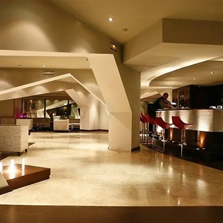 Ribera De Triana Hotel