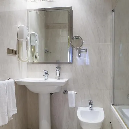 Hotel Cervantes 4*