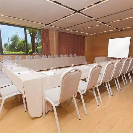 Ribera De Triana Hotel