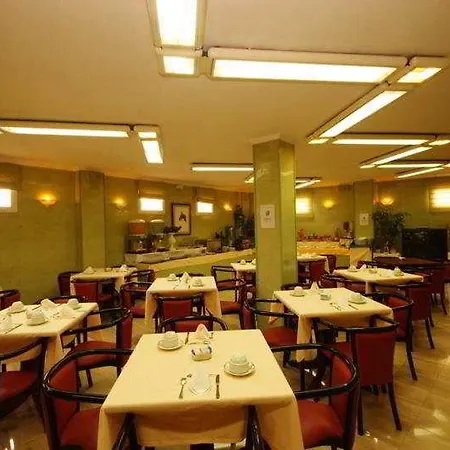 Hotel Derby 3*