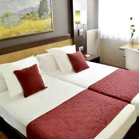 Hotel Catalonia Giralda 4*