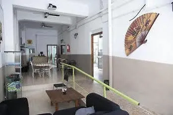 Sevilladream Hostel *