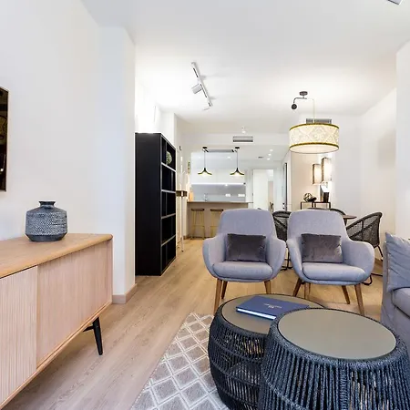 Apartment Eleven Real De La Carreteria, By Homing U *