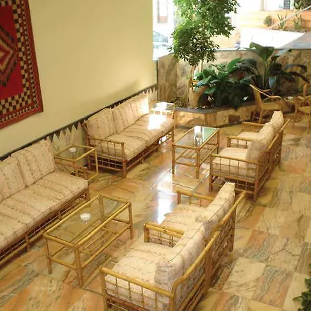 Hotel Catalonia Giralda 4*