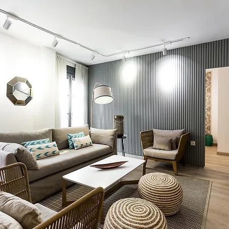 Eleven Real De La Carreteria, By Homing U Apartment