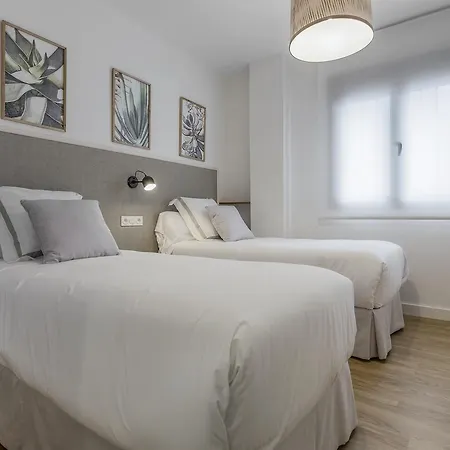 Eleven Real De La Carreteria, By Homing U Apartment *