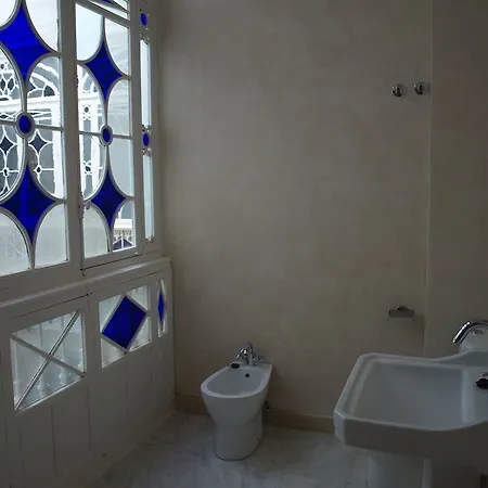 Hotel Boutique Casa De Colon 3*
