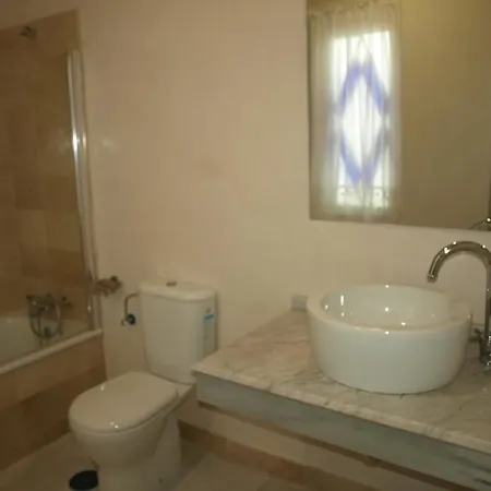 Hotel Boutique Casa De Colon 3*