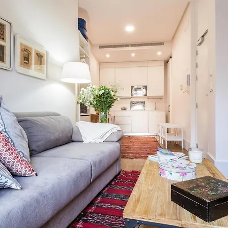 Center Apartment *