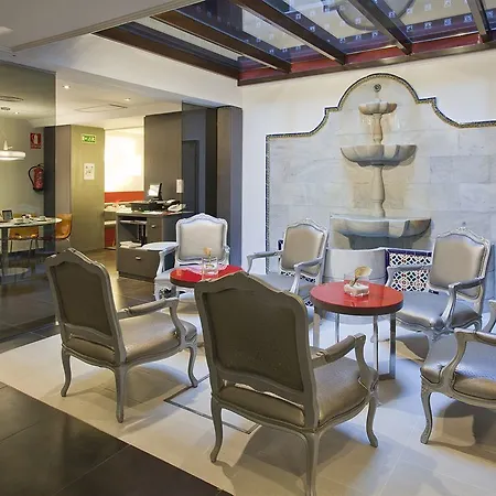 Petit Palace Puerta De Triana Hotel Siviglia