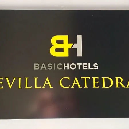Basic Catedral Otel