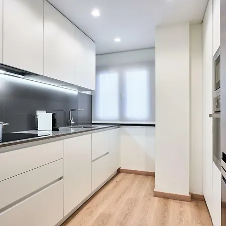 Eleven Real De La Carreteria, By Homing U Apartment *