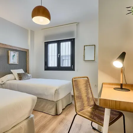 Eleven Real De La Carreteria, By Homing U Apartment *